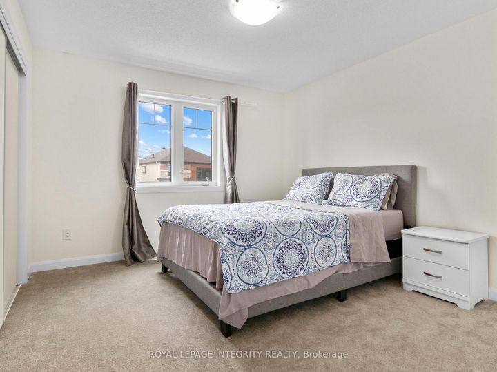 Photo 10 at 168 Maynooth Court, Nepean (Half Moon Bay), Ottawa