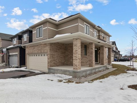 Photo 2 at 168 Maynooth Court, Nepean (Half Moon Bay), Ottawa