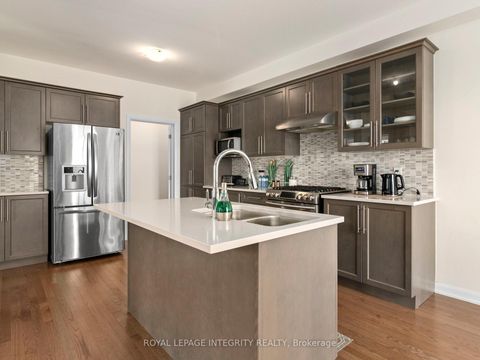 Photo 6 at 168 Maynooth Court, Nepean (Half Moon Bay), Ottawa