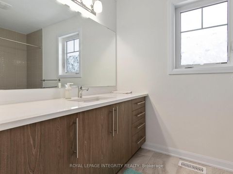 Photo 14 at 168 Maynooth Court, Nepean (Half Moon Bay), Ottawa