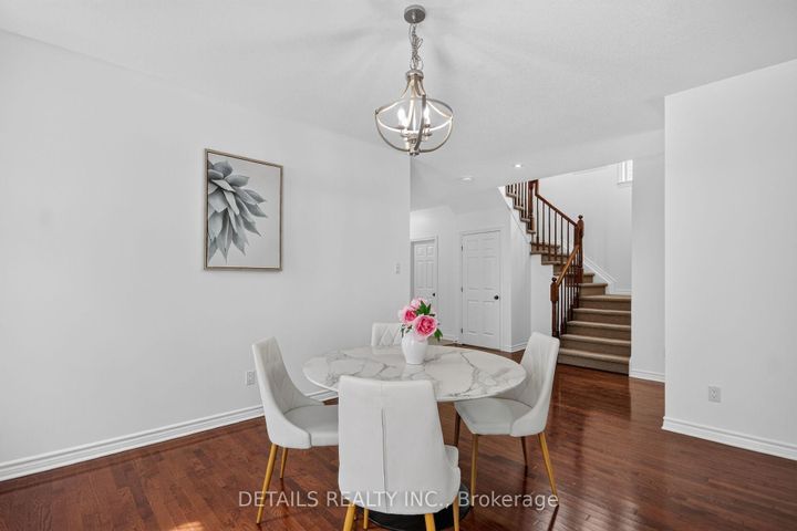 Photo 5 at 250 Flodden Way, Nepean (Barrhaven East), Ottawa