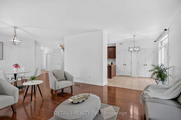 Photo 8 at 250 Flodden Way, Nepean (Barrhaven East), Ottawa