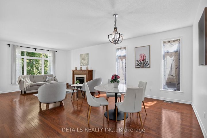 Photo 10 at 250 Flodden Way, Nepean (Barrhaven East), Ottawa