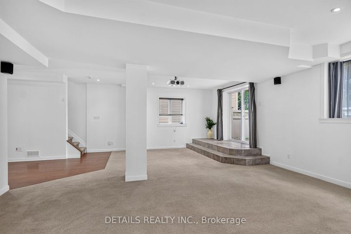 Photo 32 at 250 Flodden Way, Nepean (Barrhaven East), Ottawa