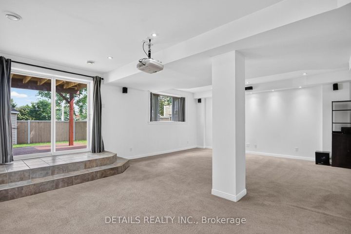 Photo 34 at 250 Flodden Way, Nepean (Barrhaven East), Ottawa