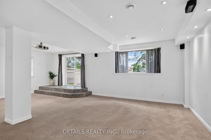 Photo 35 at 250 Flodden Way, Nepean (Barrhaven East), Ottawa