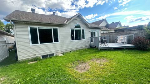 Photo 1 at 13 Fieldcrest Avenue, Nepean (Longfields), Ottawa