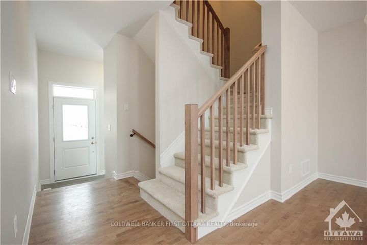 Photo 4 at 72 FOCALITY Crescent, Nepean (Half Moon Bay), Ottawa