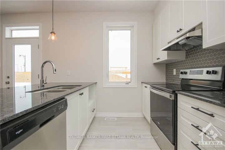 Photo 12 at 72 FOCALITY Crescent, Nepean (Half Moon Bay), Ottawa