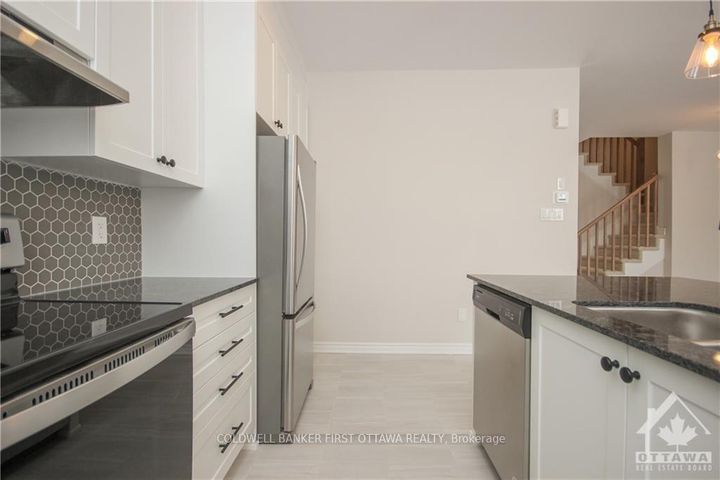 Photo 13 at 72 FOCALITY Crescent, Nepean (Half Moon Bay), Ottawa