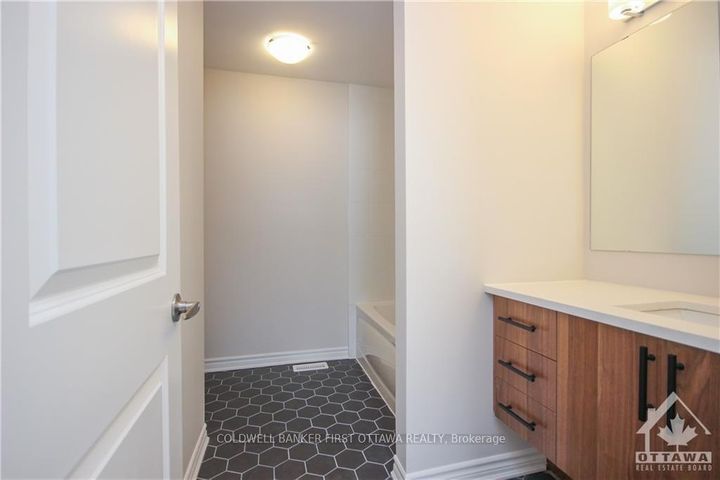 Photo 19 at 72 FOCALITY Crescent, Nepean (Half Moon Bay), Ottawa