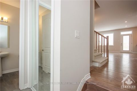 Photo 1 at 72 FOCALITY Crescent, Nepean (Half Moon Bay), Ottawa