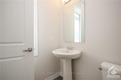 Photo 3 at 72 FOCALITY Crescent, Nepean (Half Moon Bay), Ottawa