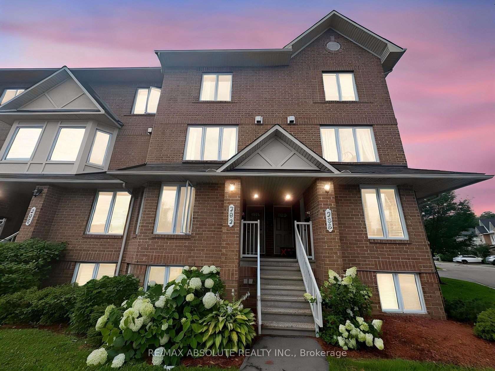294 Cresthaven Drive, Nepean (Barrhaven East), Ottawa 
