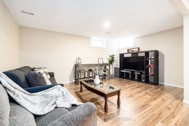 Photo 26 at 30 Berkshire Way, Nepean (Pheasant Run), Ottawa