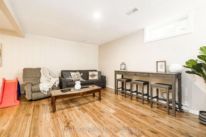 Photo 28 at 30 Berkshire Way, Nepean (Pheasant Run), Ottawa