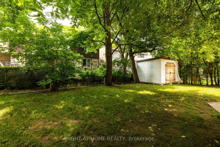Photo 33 at 30 Berkshire Way, Nepean (Pheasant Run), Ottawa