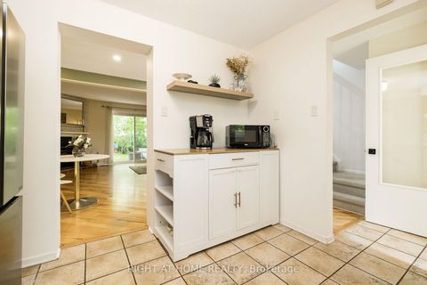 Photo 14 at 30 Berkshire Way, Nepean (Pheasant Run), Ottawa
