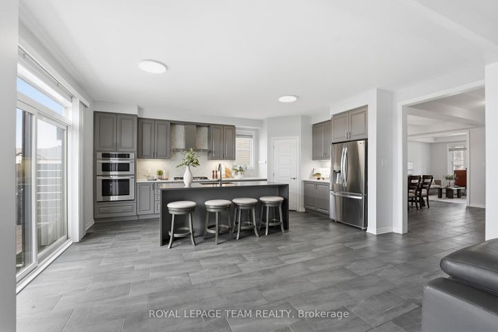 Photo 13 at 643 Rye Grass Way, Nepean (Half Moon Bay), Ottawa