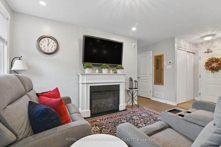 Photo 7 at 2 - 345 Tribeca Private, Nepean (Longfields), Ottawa