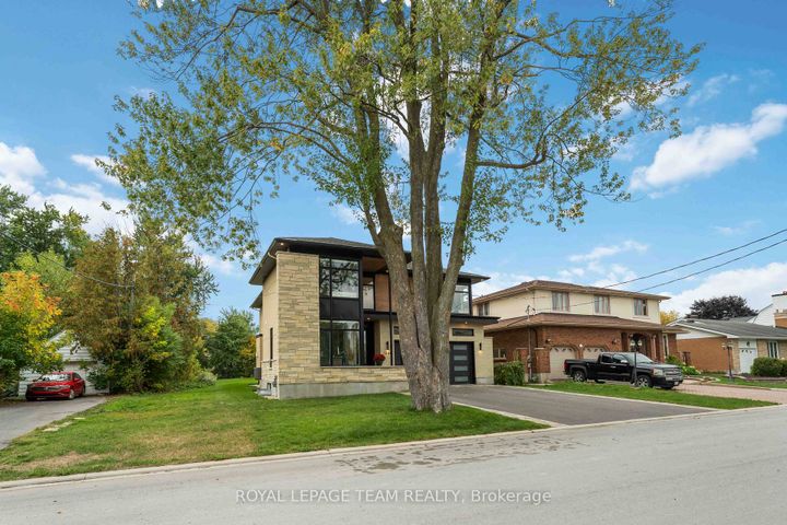 Photo 2 at 1546 Claymor Avenue, Nepean (Carleton Heights), Ottawa