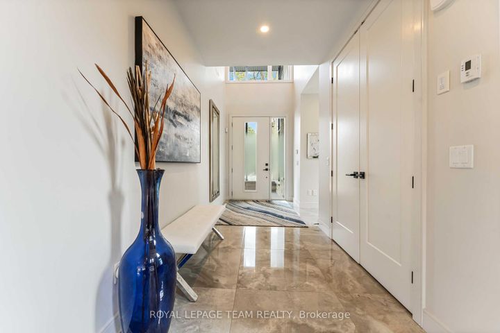 Photo 4 at 1546 Claymor Avenue, Nepean (Carleton Heights), Ottawa