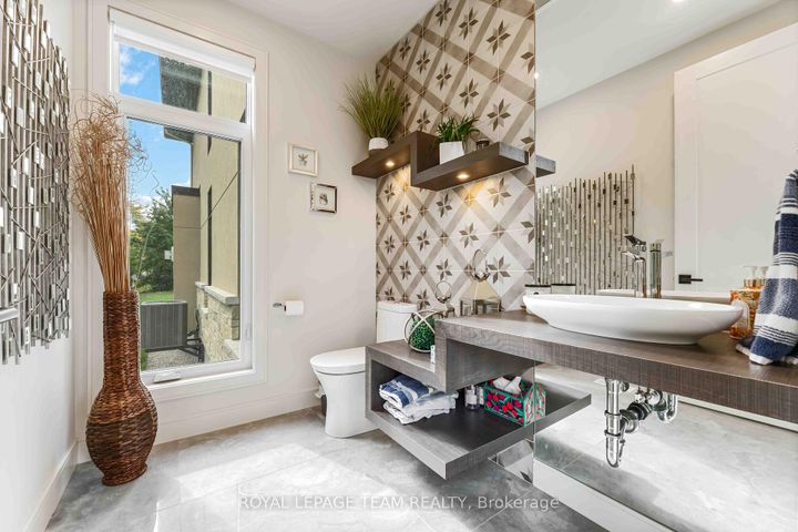 Photo 14 at 1546 Claymor Avenue, Nepean (Carleton Heights), Ottawa
