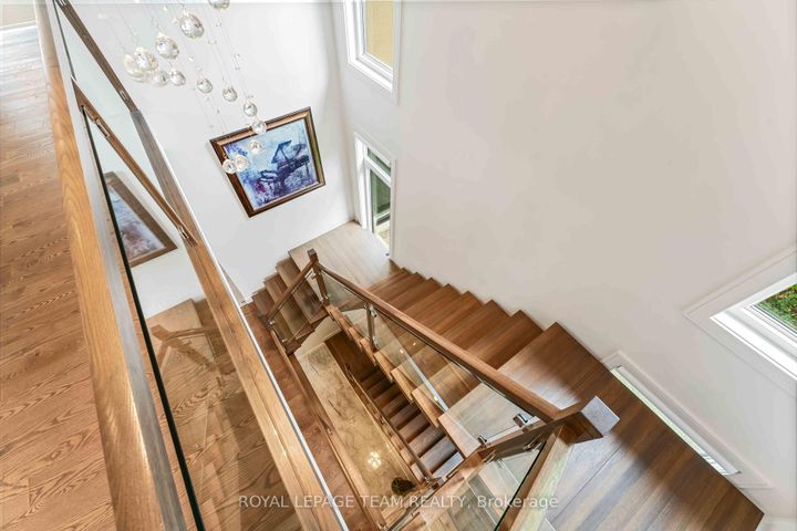 Photo 17 at 1546 Claymor Avenue, Nepean (Carleton Heights), Ottawa