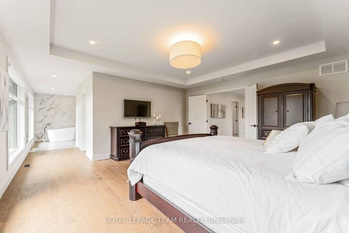 Photo 19 at 1546 Claymor Avenue, Nepean (Carleton Heights), Ottawa