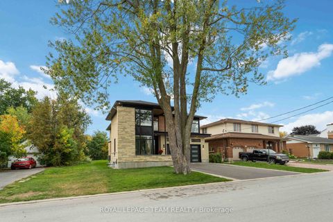 Photo 2 at 1546 Claymor Avenue, Nepean (Carleton Heights), Ottawa