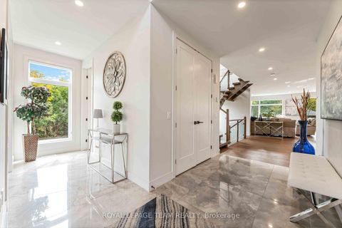 Photo 5 at 1546 Claymor Avenue, Nepean (Carleton Heights), Ottawa
