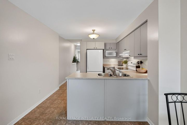 Photo 6 at 795 Longfields Drive, Nepean (Longfields), Ottawa