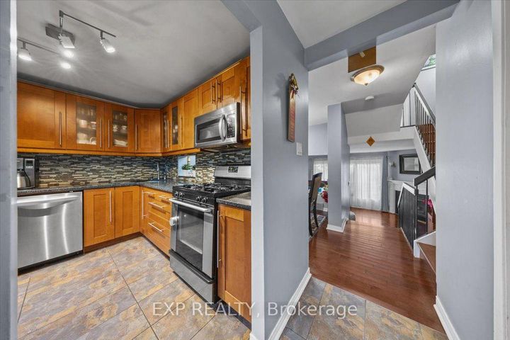 Photo 2 at 66 Tedwyn Drive, Nepean (Pheasant Run), Ottawa
