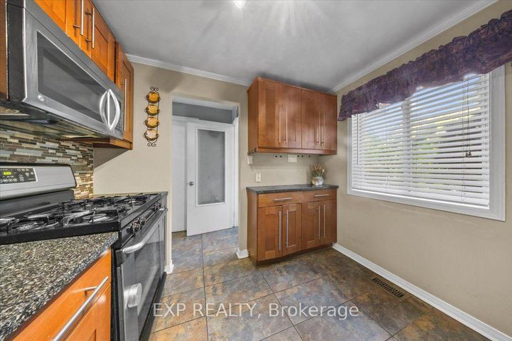 Photo 6 at 66 Tedwyn Drive, Nepean (Pheasant Run), Ottawa