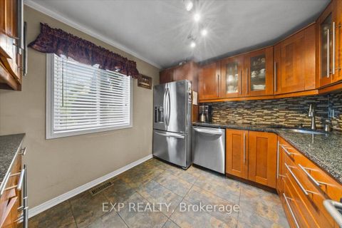 Photo 5 at 66 Tedwyn Drive, Nepean (Pheasant Run), Ottawa