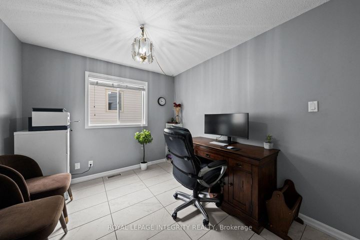 Photo 18 at 3 Nakota Way, Nepean (Longfields), Ottawa