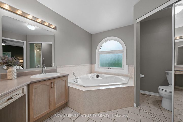 Photo 22 at 3 Nakota Way, Nepean (Longfields), Ottawa