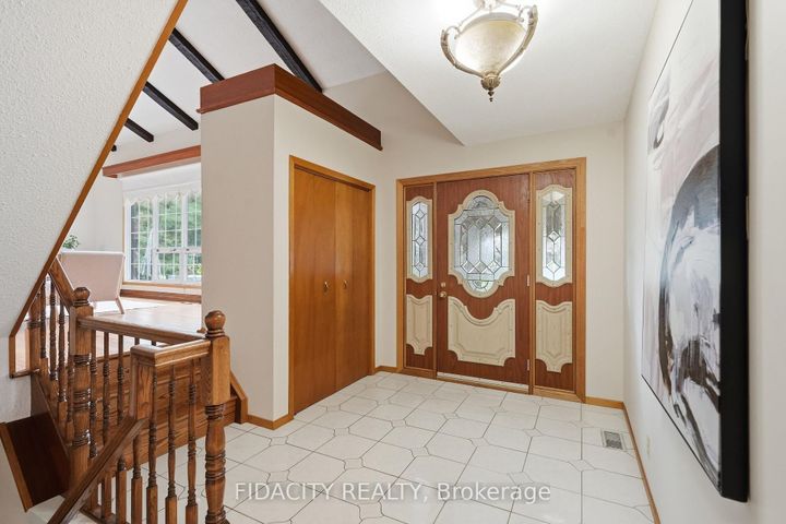 Photo 4 at 45 Cortleigh Drive, Nepean (Hearts Desire), Ottawa