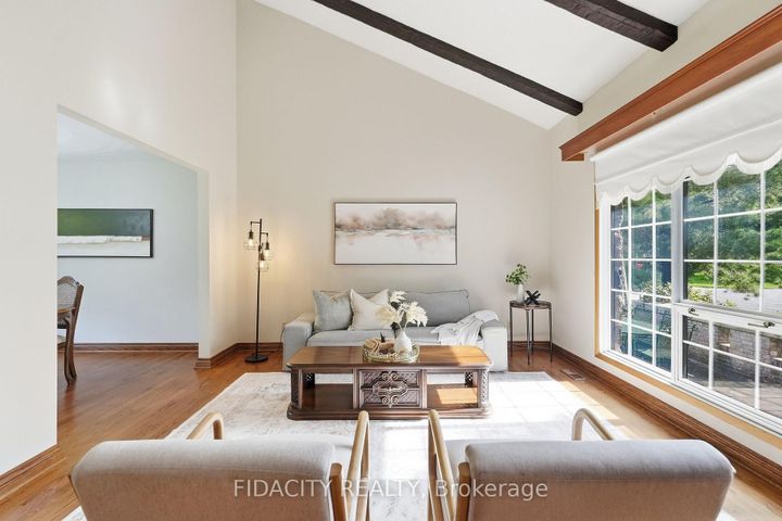 Photo 9 at 45 Cortleigh Drive, Nepean (Hearts Desire), Ottawa
