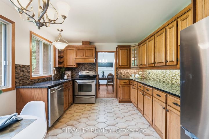 Photo 11 at 45 Cortleigh Drive, Nepean (Hearts Desire), Ottawa