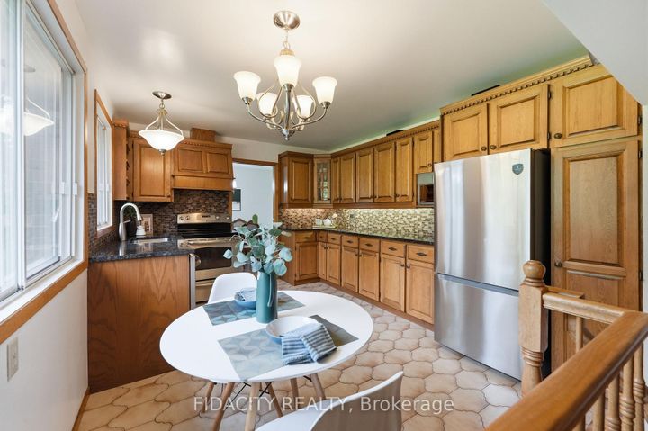 Photo 15 at 45 Cortleigh Drive, Nepean (Hearts Desire), Ottawa