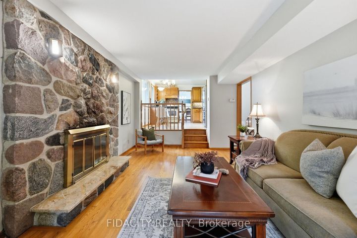 Photo 18 at 45 Cortleigh Drive, Nepean (Hearts Desire), Ottawa