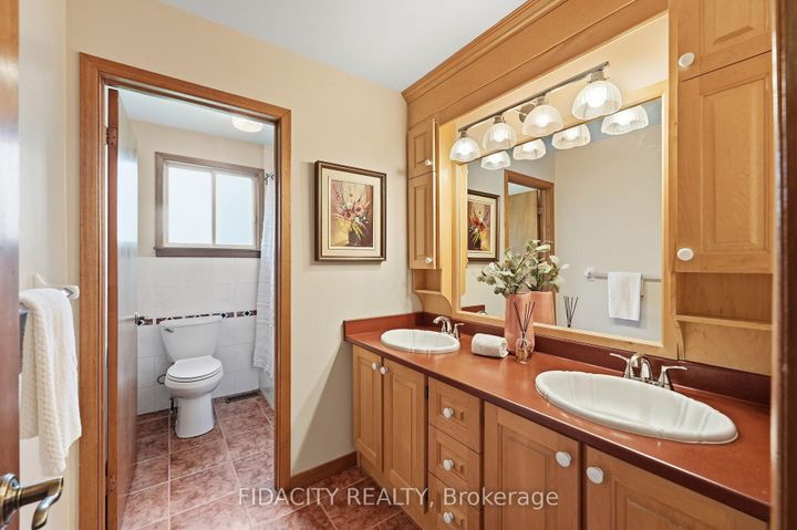 Photo 25 at 45 Cortleigh Drive, Nepean (Hearts Desire), Ottawa