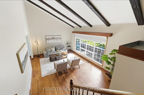 Photo 8 at 45 Cortleigh Drive, Nepean (Hearts Desire), Ottawa