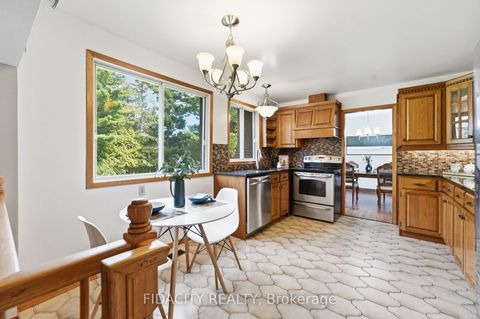 Photo 12 at 45 Cortleigh Drive, Nepean (Hearts Desire), Ottawa