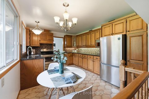 Photo 15 at 45 Cortleigh Drive, Nepean (Hearts Desire), Ottawa