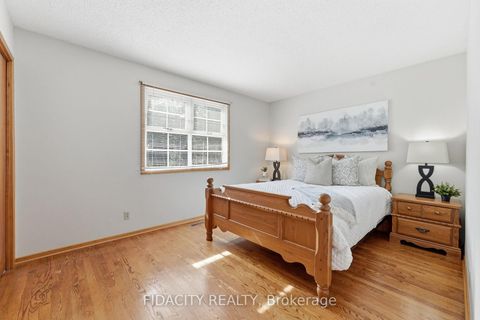 Photo 23 at 45 Cortleigh Drive, Nepean (Hearts Desire), Ottawa