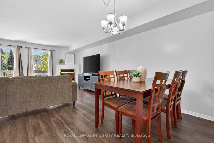 Photo 8 at 256 Cresthaven Drive, Nepean (Barrhaven East), Ottawa