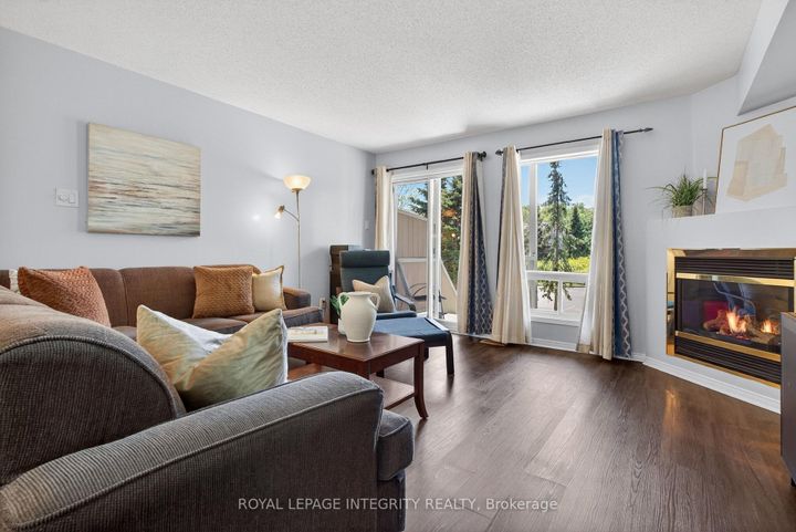 Photo 9 at 256 Cresthaven Drive, Nepean (Barrhaven East), Ottawa