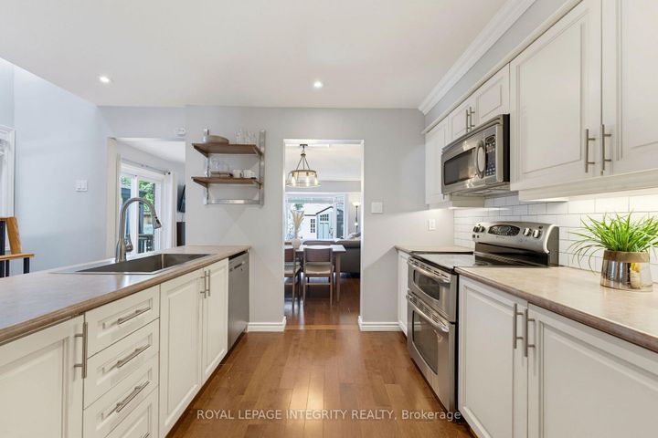 Photo 8 at 39 Ready Way, Nepean (Pheasant Run), Ottawa